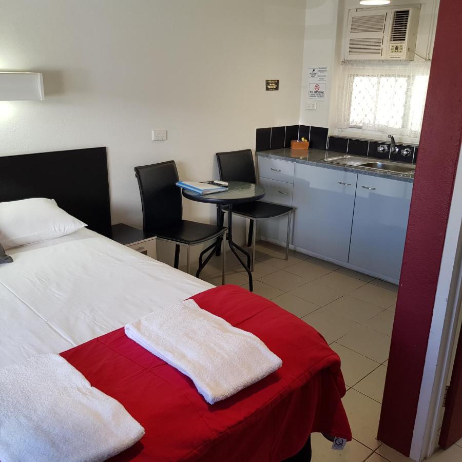 Motel Lodge Rockhampton Eksteriør bilde