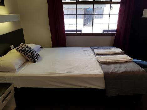 Motel Lodge Rockhampton Eksteriør bilde